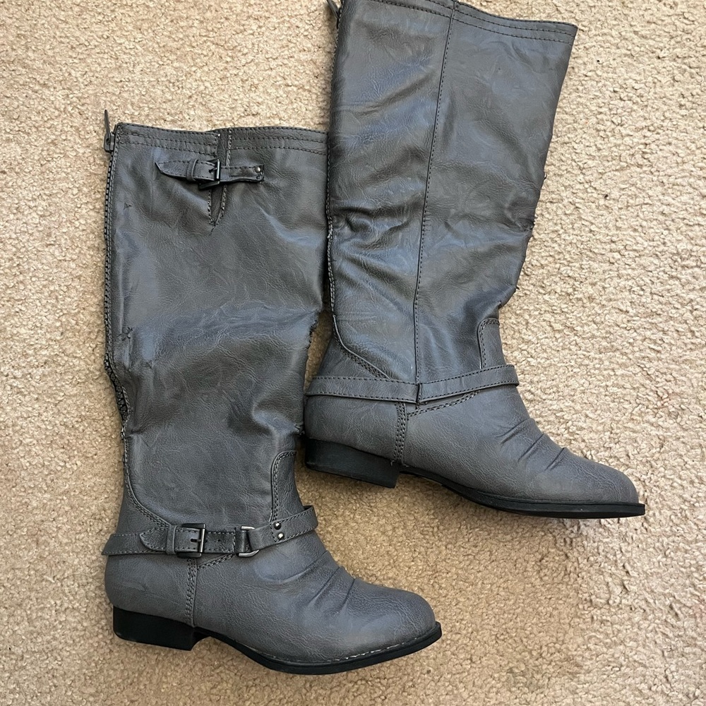 Women’s Low-heel Mid-calf Boots